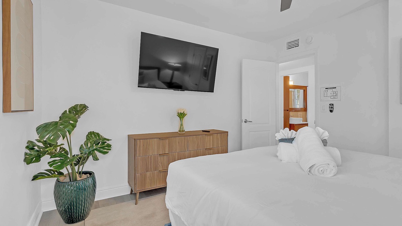 Photo of Bedroom in Miami Springs