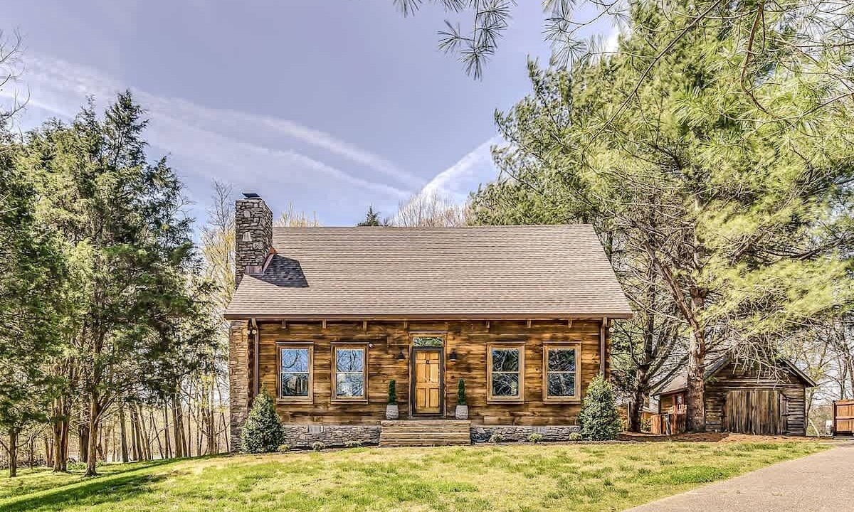 Photo of Outdoor in Castalian Springs