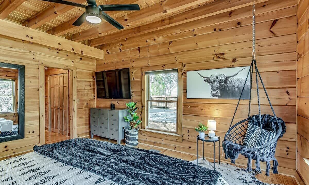 Photo of Bedroom in Castalian Springs