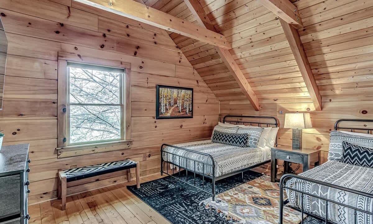 Photo of Bedroom in Castalian Springs
