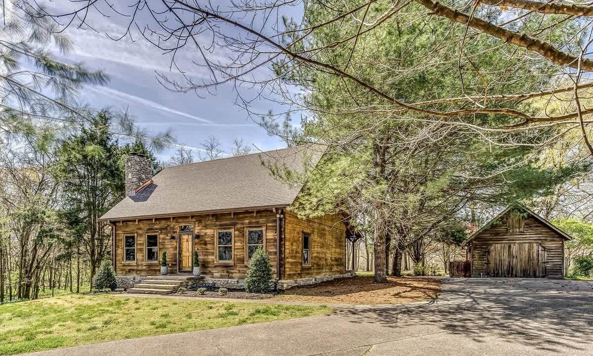 Photo of Outdoor in Castalian Springs