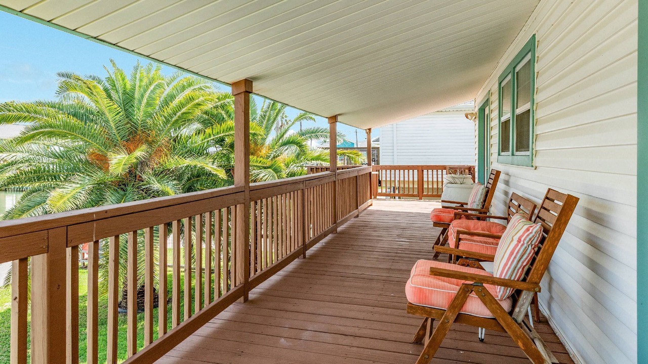 Photo of Patio Balcony in Jamaica Beach