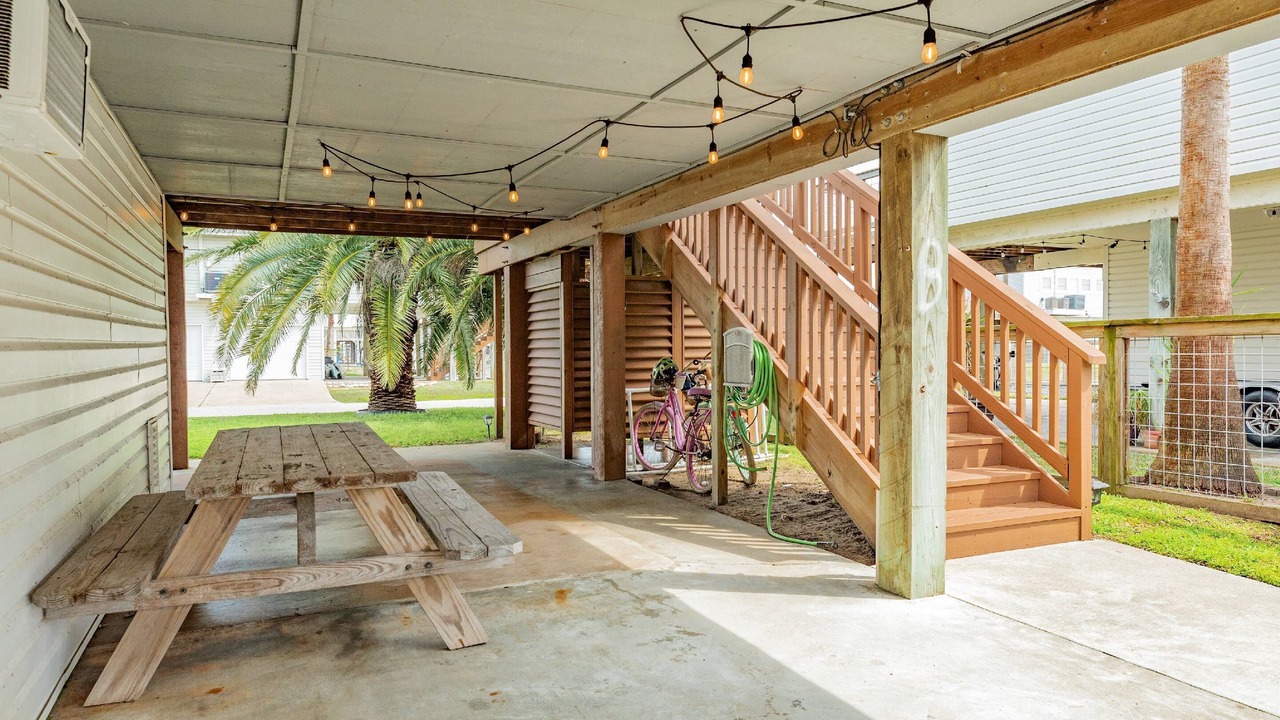 Photo of Outdoor in Jamaica Beach