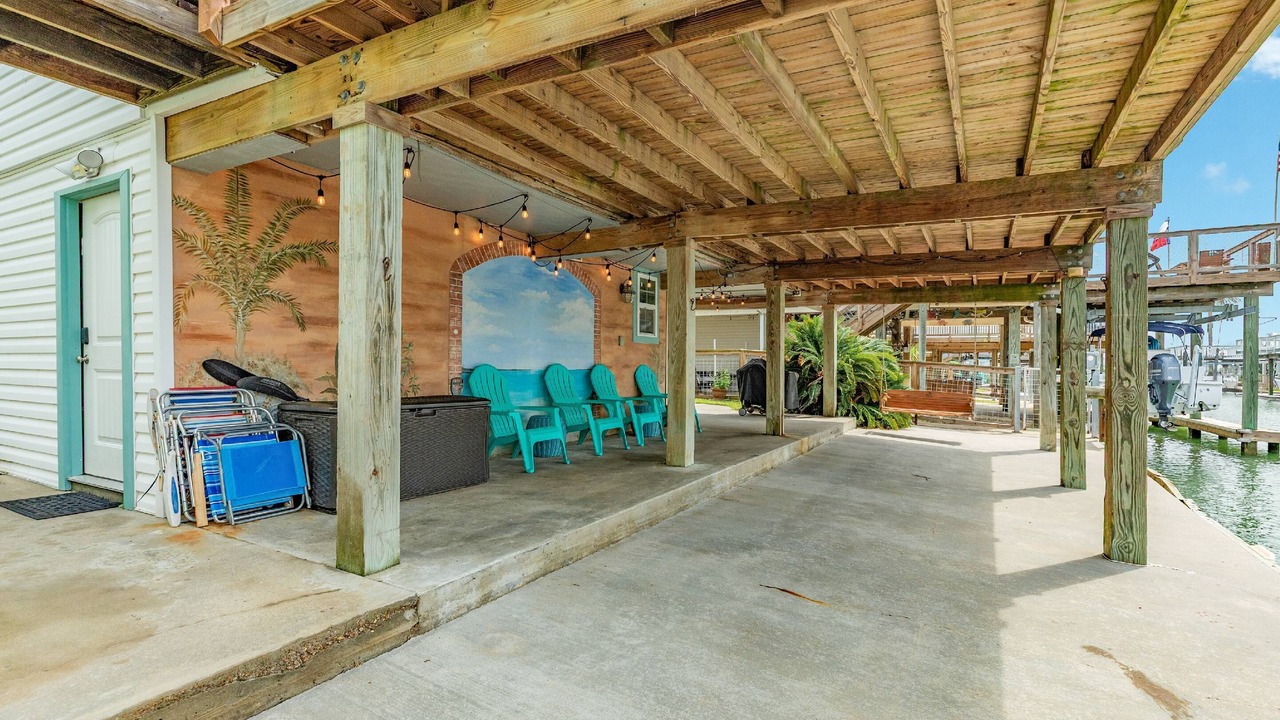 Photo of Patio Balcony in Jamaica Beach