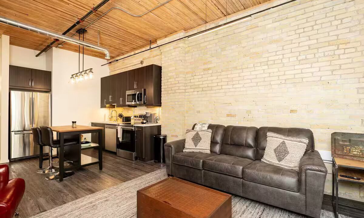 Photo of Livingroom in Exchange District