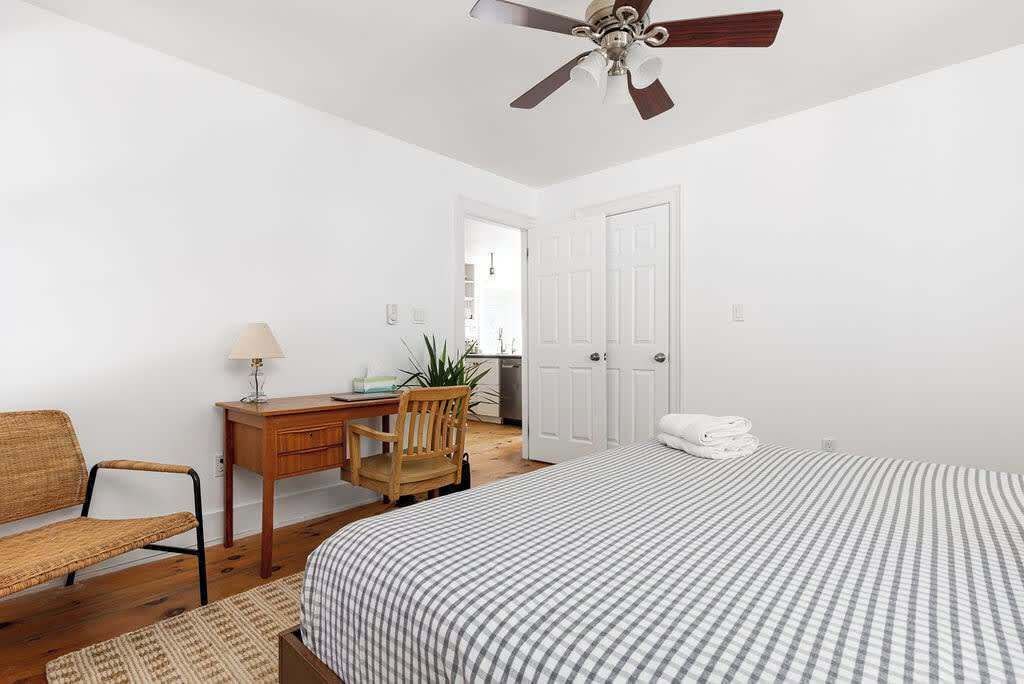 Photo of Bedroom in Baysville