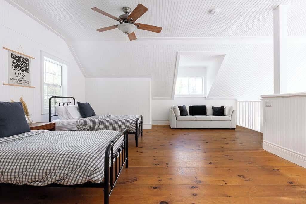 Photo of Bedroom in Baysville