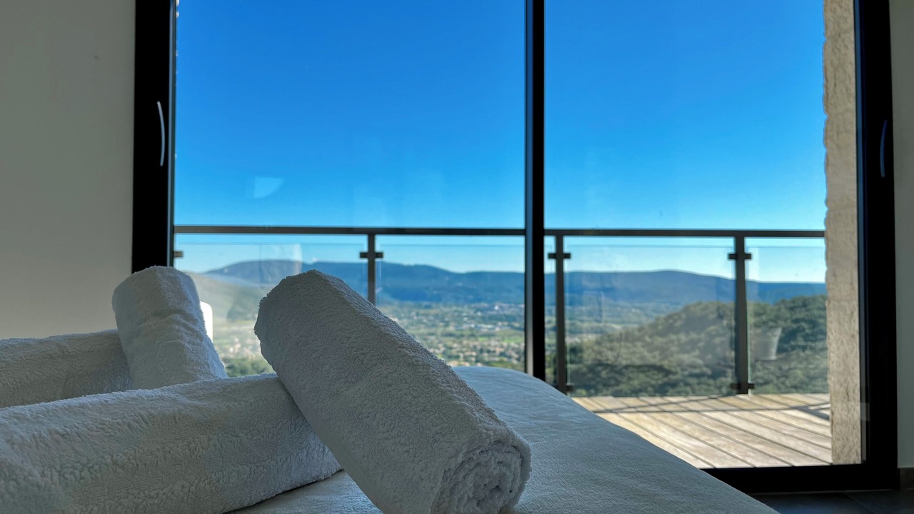 Photo of Bedroom in Sampzon