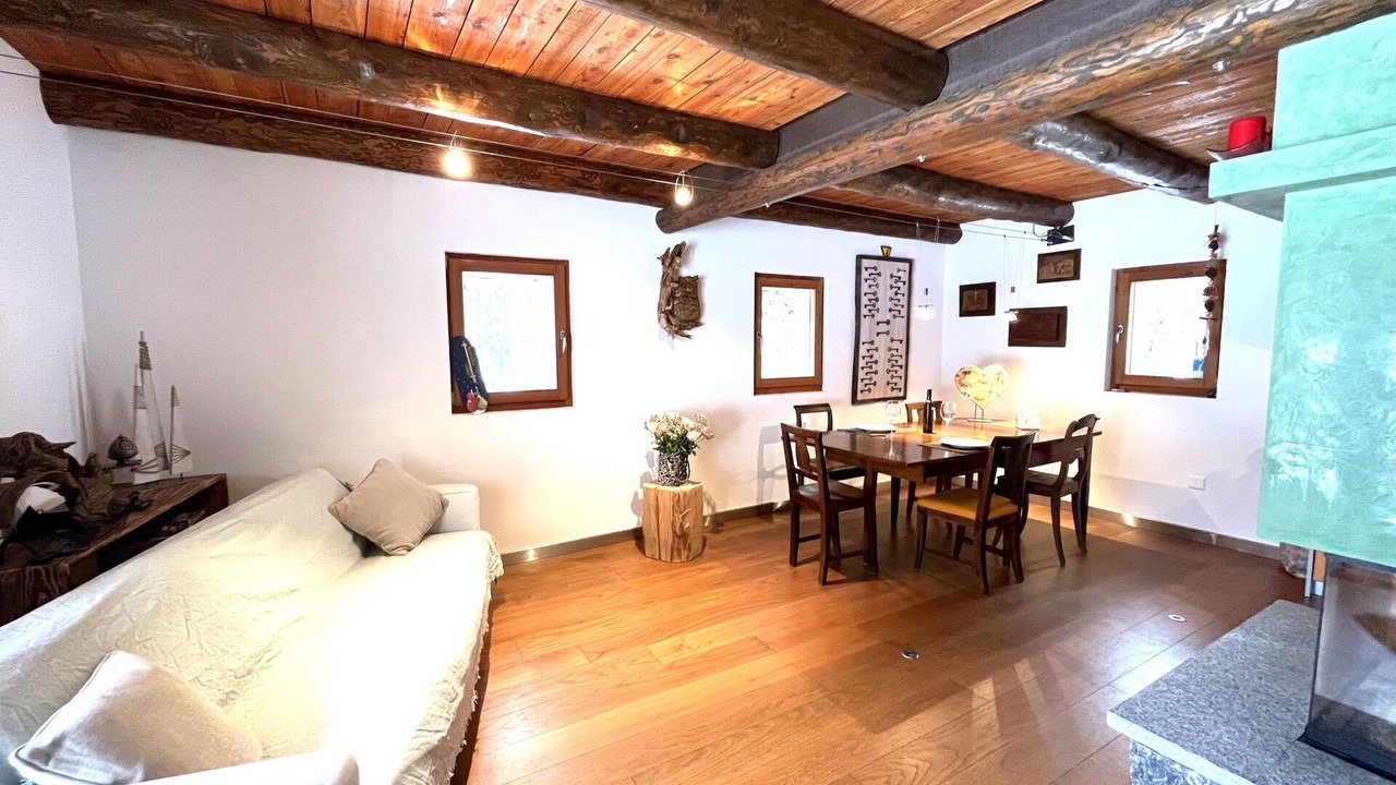 Photo of Bedroom in Mairengo