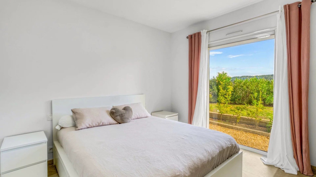Photo of Bedroom in Les Baraques