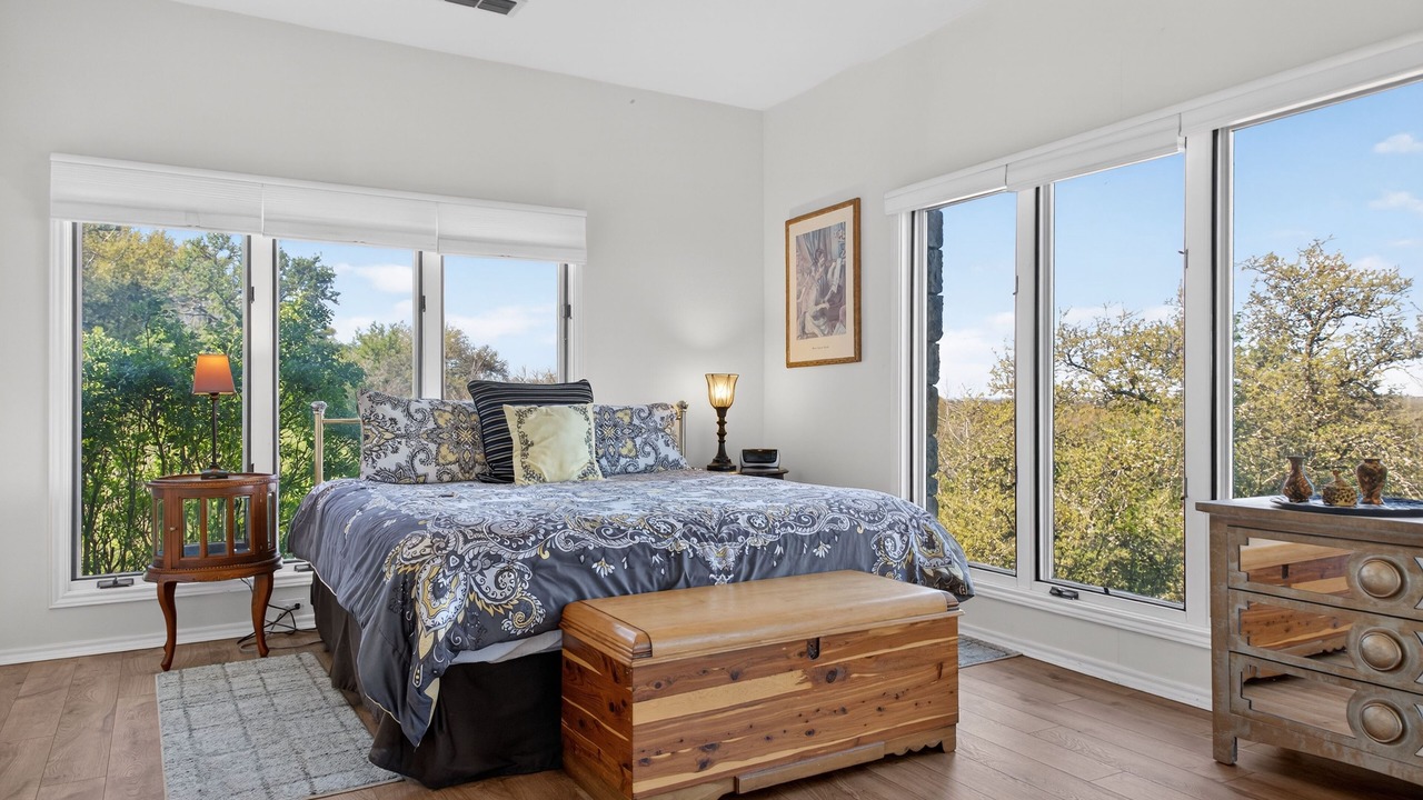 Photo of Bedroom in Horseshoe Bay
