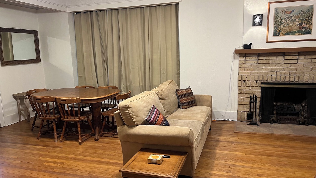 Photo of Livingroom in Sweetwater
