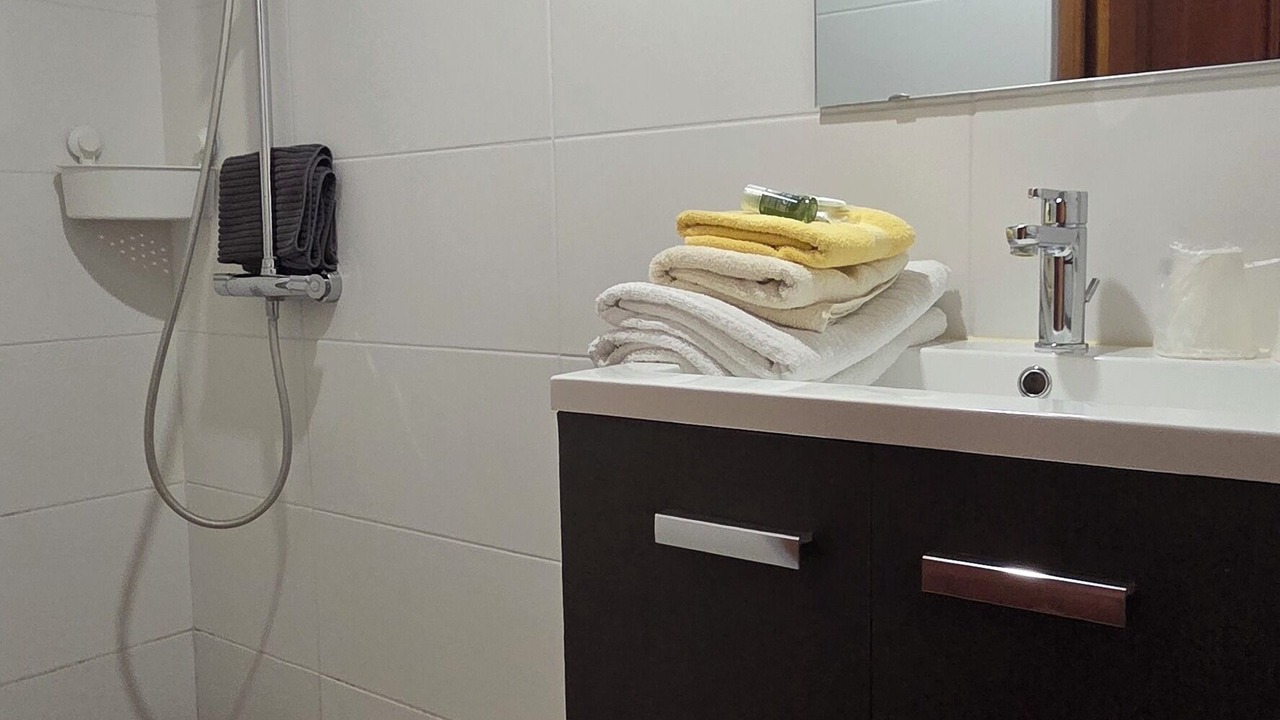 Photo of Bathroom in Penin