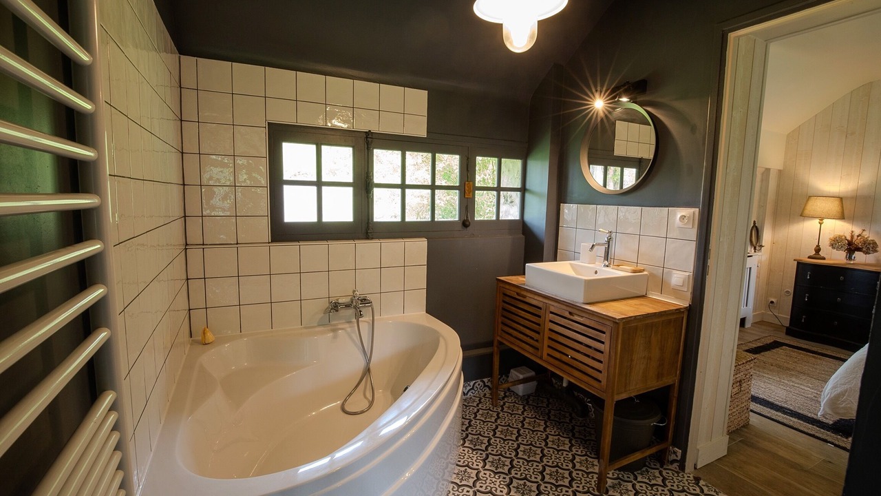 Photo of Bathroom in Jouars-Pontchartrain