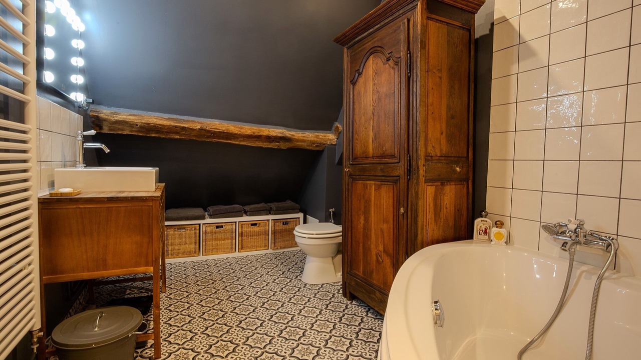 Photo of Bathroom in Jouars-Pontchartrain