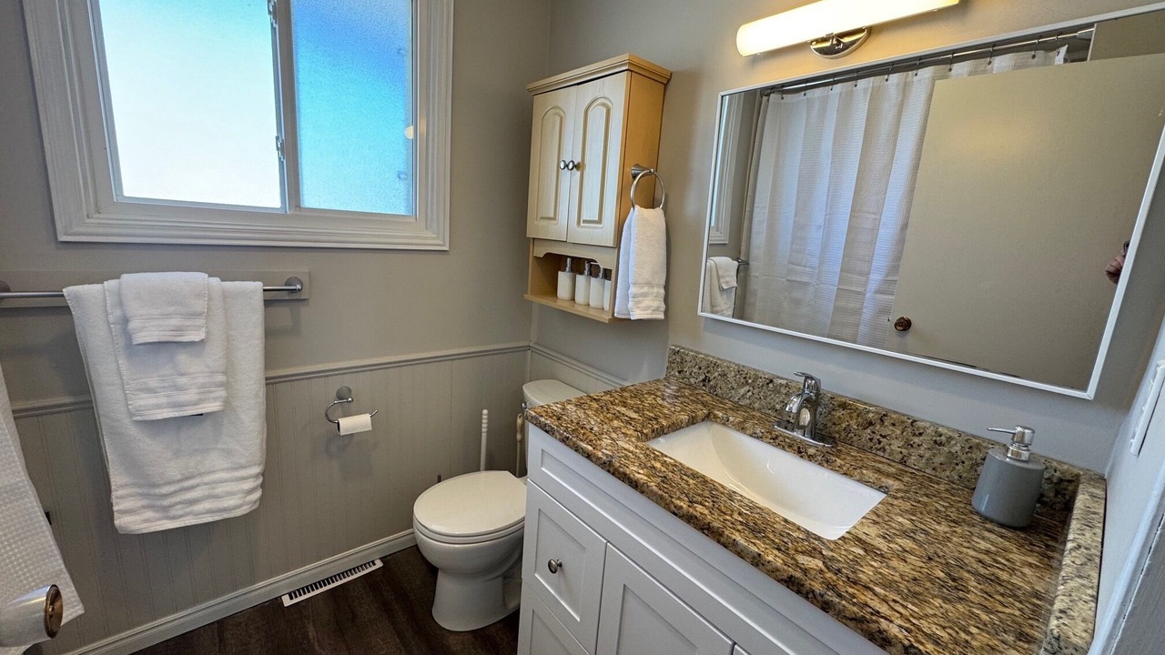 Photo of Bathroom in Thunder Bay