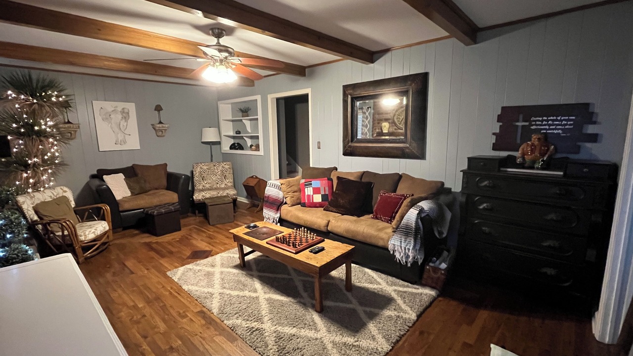 Photo of Livingroom in Bel-air Heights