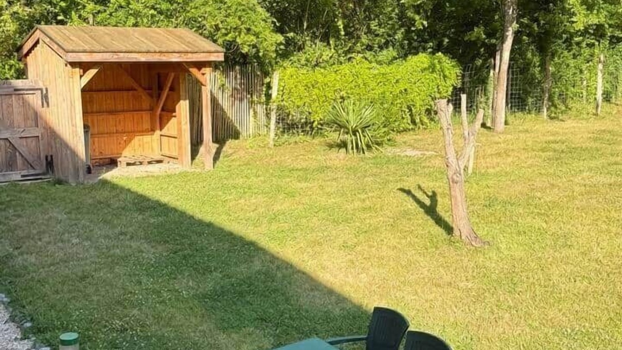 Photo of Outdoor in Cely