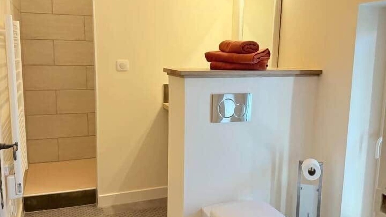 Photo of Bathroom in Cely