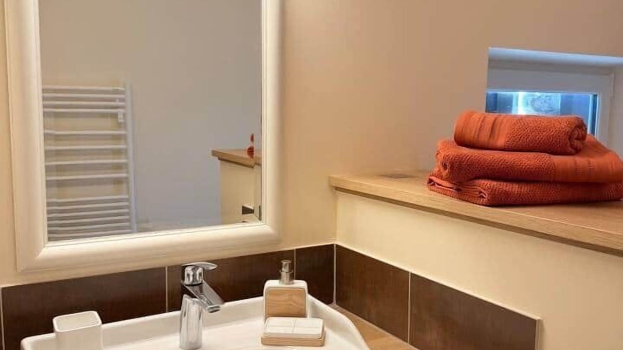 Photo of Bathroom in Cely
