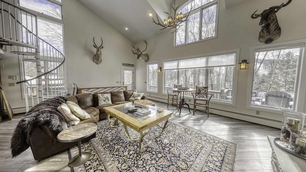 Photo of Livingroom in Ellicottville
