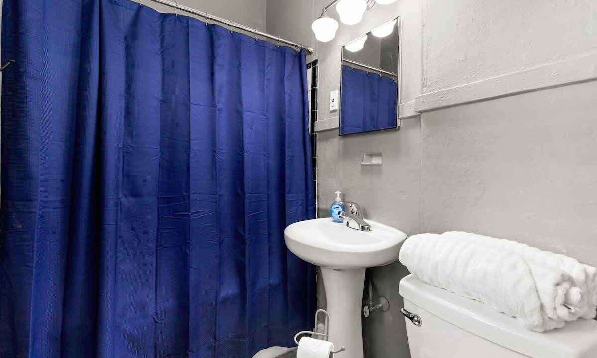 Photo of Bathroom in Midtown