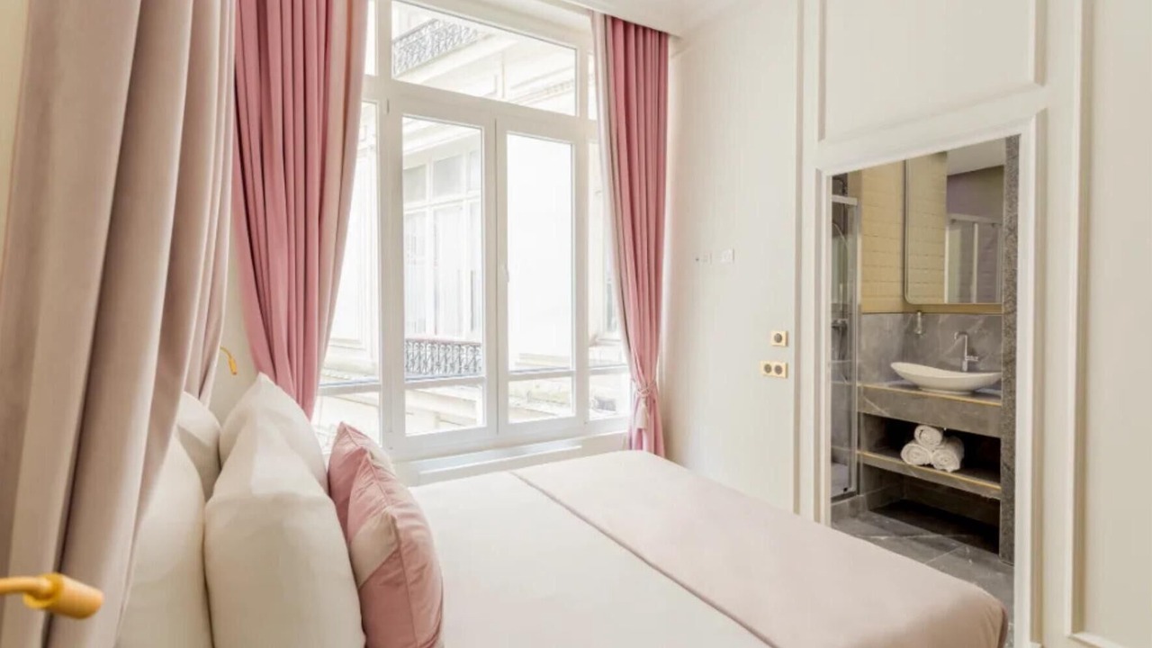 Photo of Bedroom in Les Halles