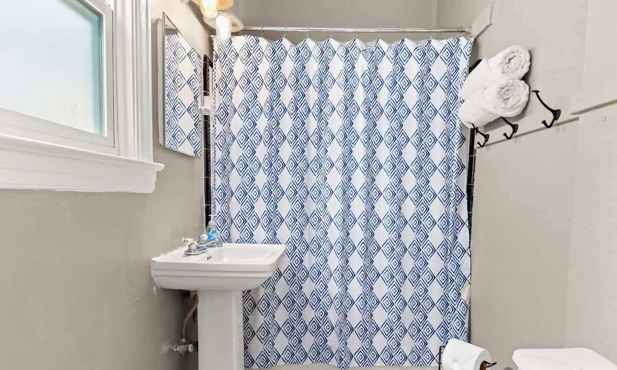 Photo of Bathroom in Midtown