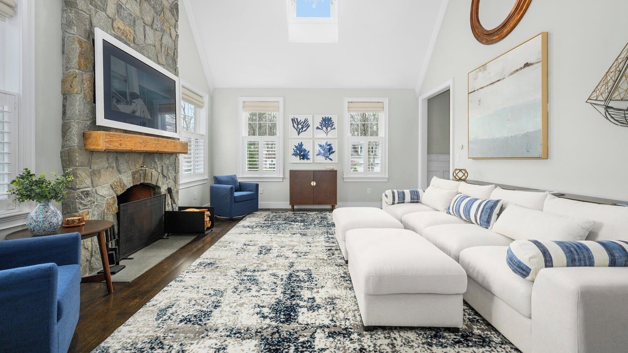 Photo of Livingroom in East Sandwich