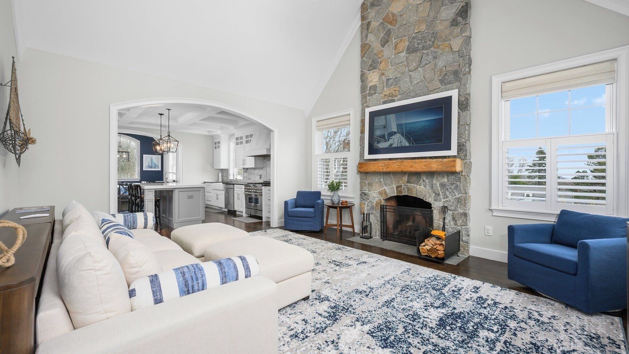 Photo of Livingroom in East Sandwich