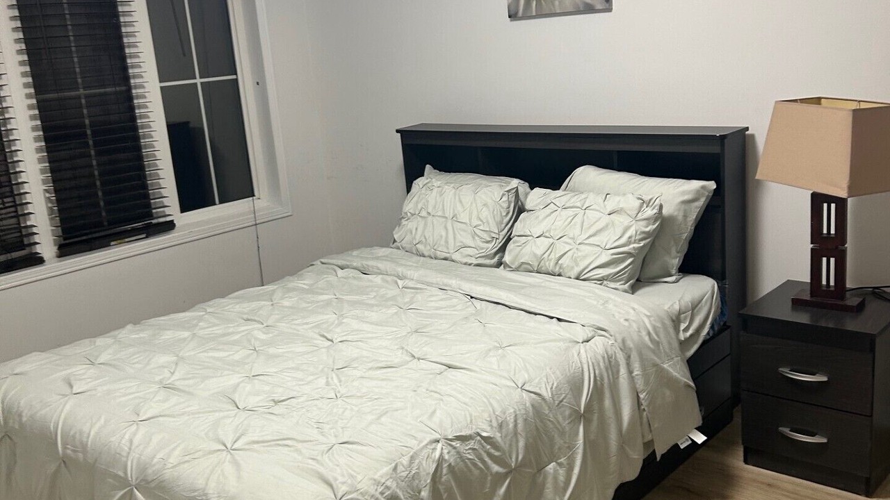 Photo of Bedroom in Oakville