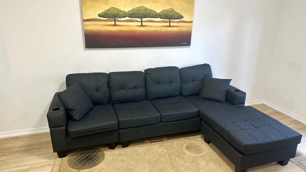 Photo of Livingroom in Oakville