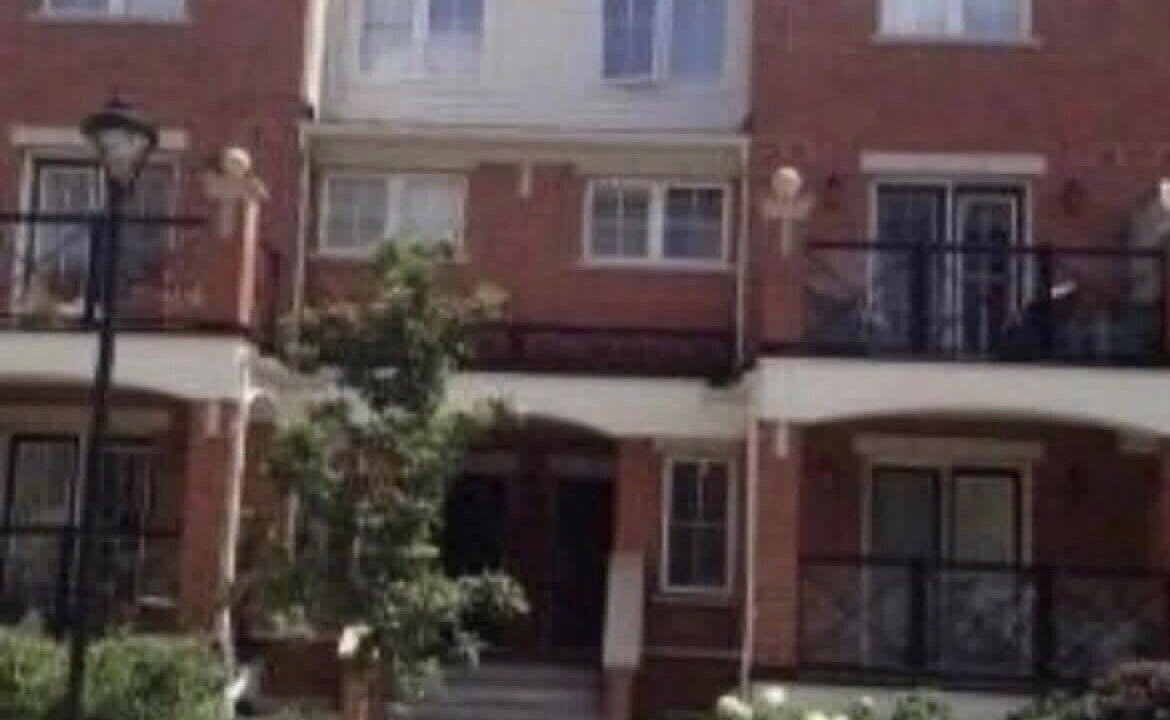 Photo of Outdoor in Oakville
