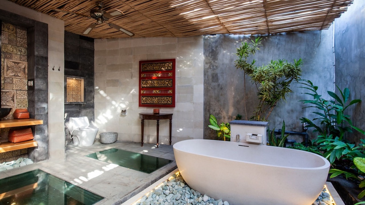 Photo of Bathroom in Mumbul