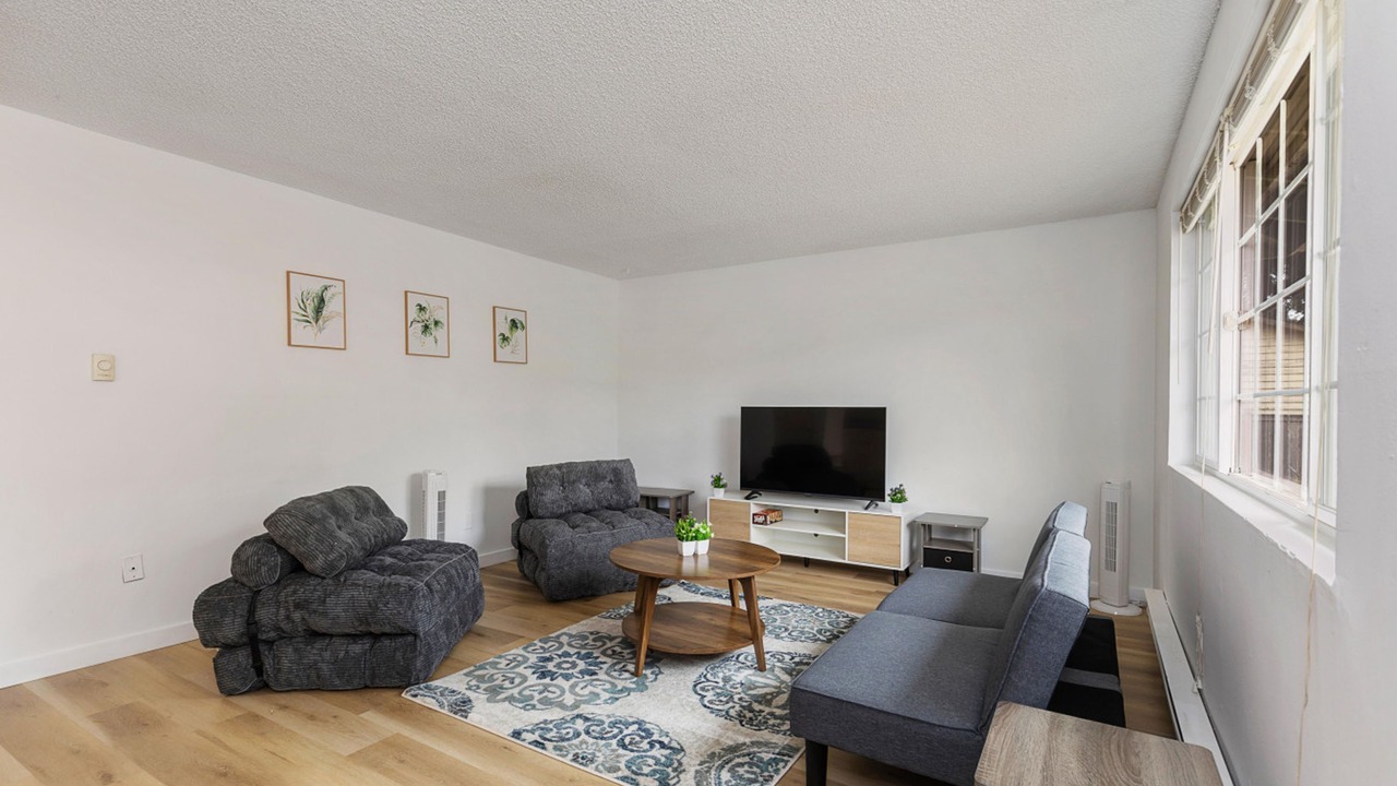 Photo of Livingroom in Picnic Point-North Lynnwood