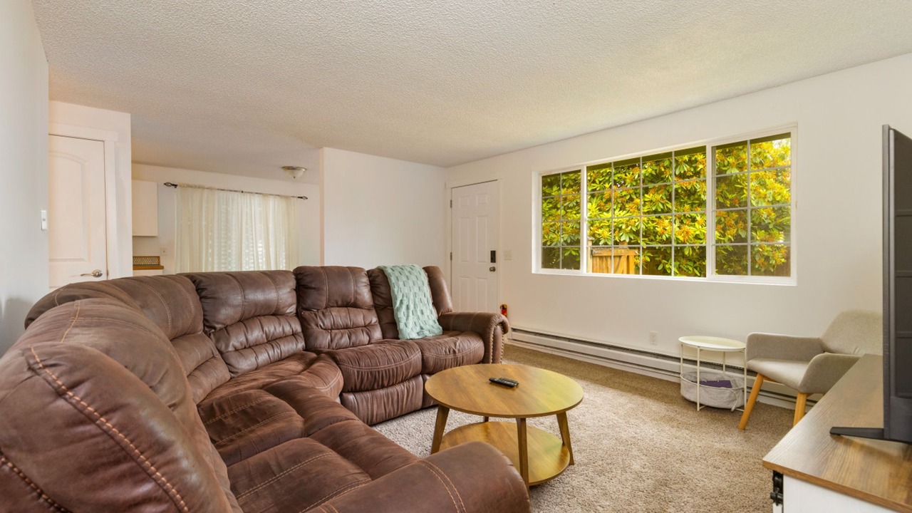 Photo of Livingroom in Picnic Point-North Lynnwood