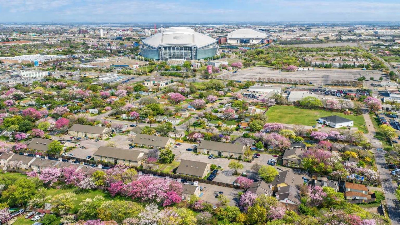 Photo of Outdoor in Central Arlington