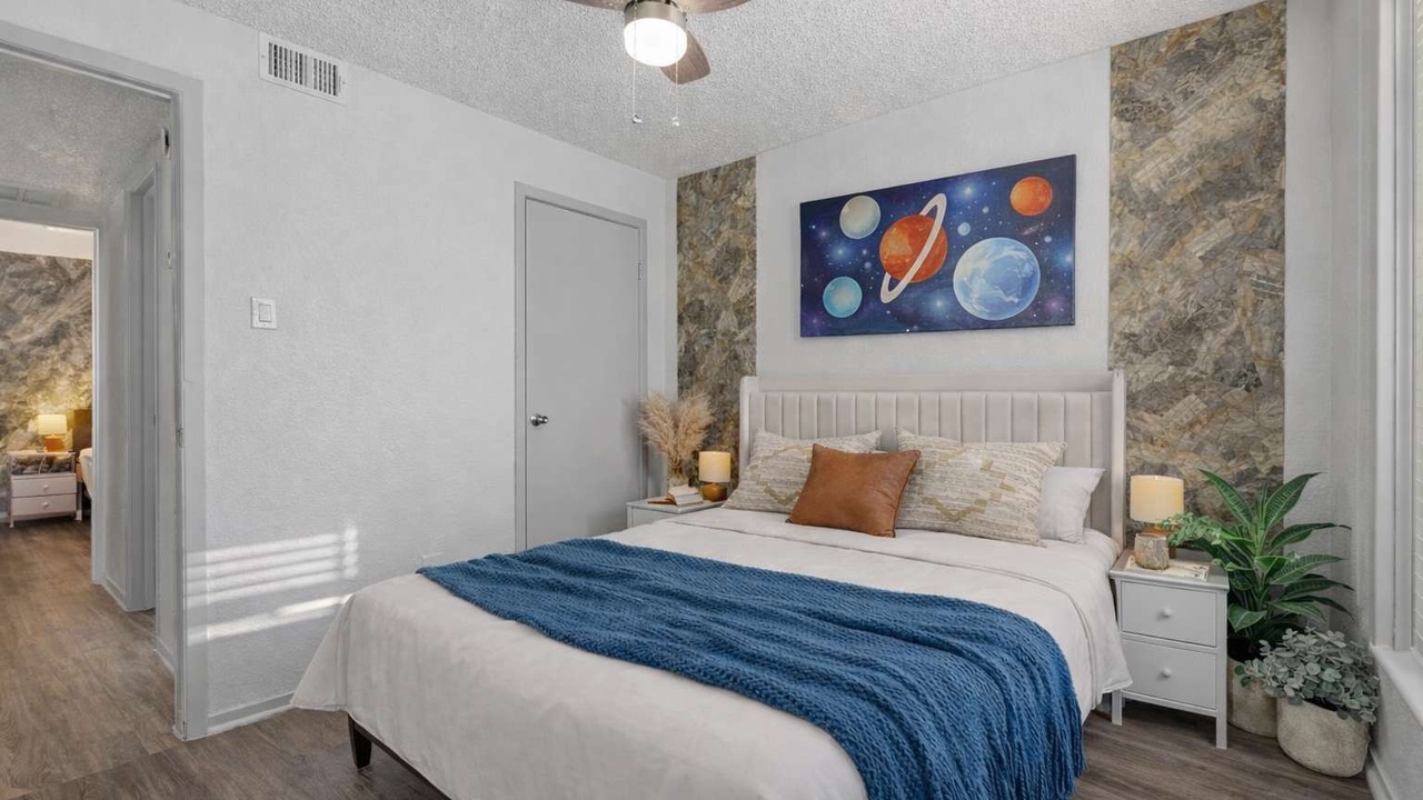 Photo of Bedroom in Central Arlington