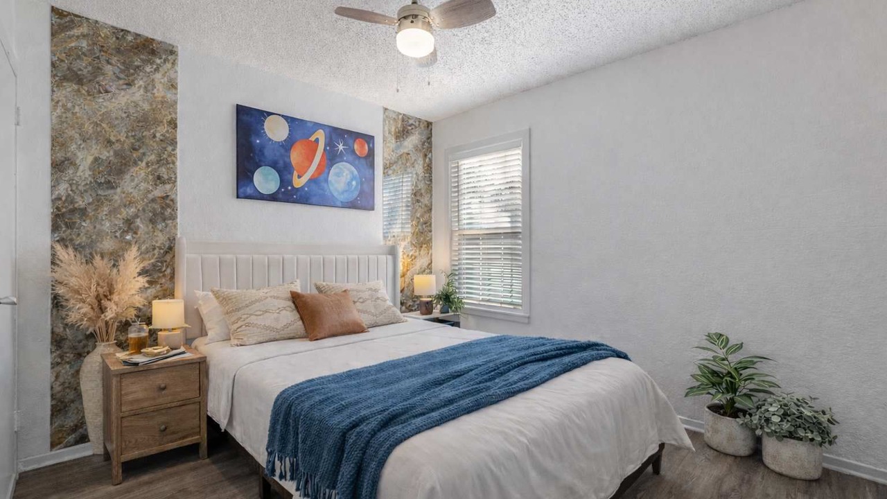 Photo of Bedroom in Central Arlington