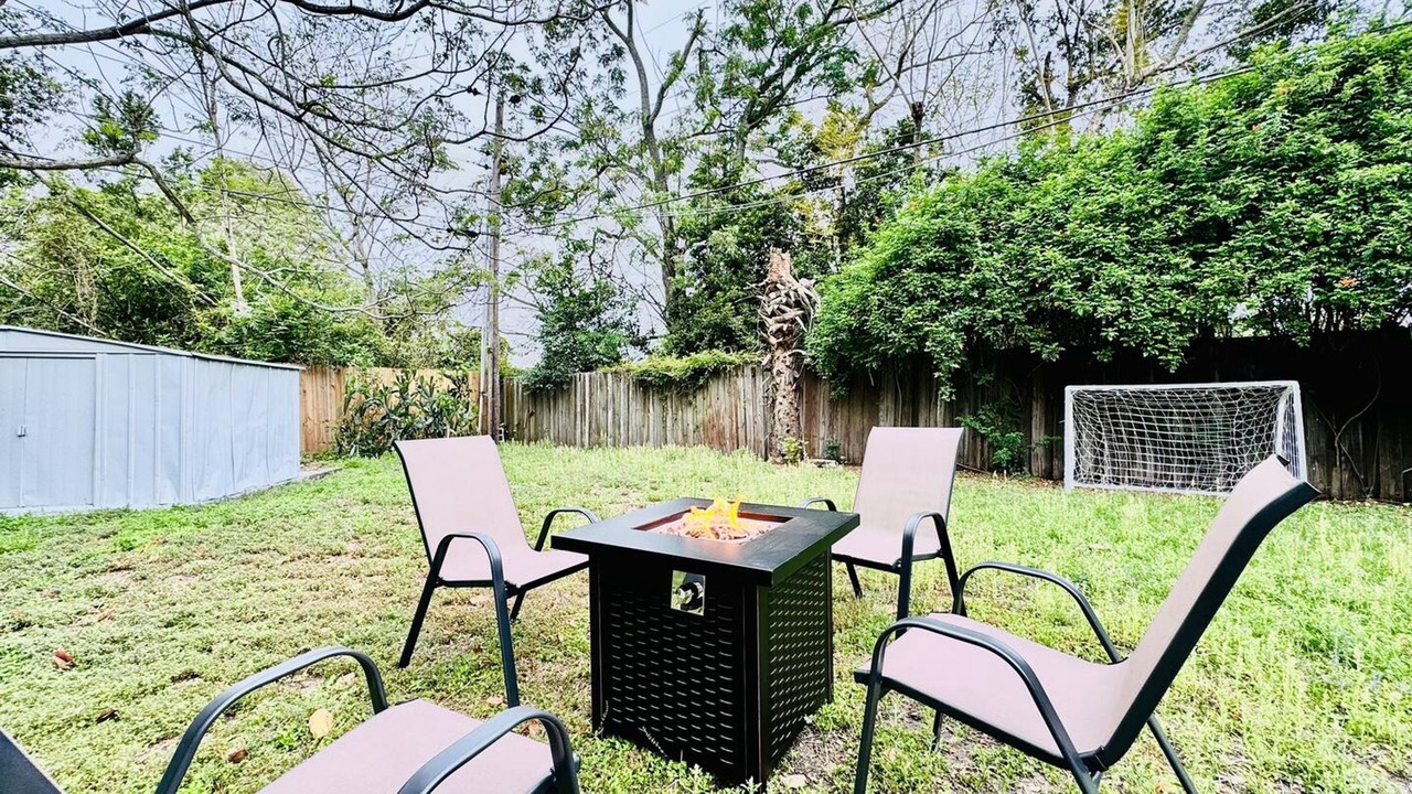 Photo of Outdoor in Crystal Lake
