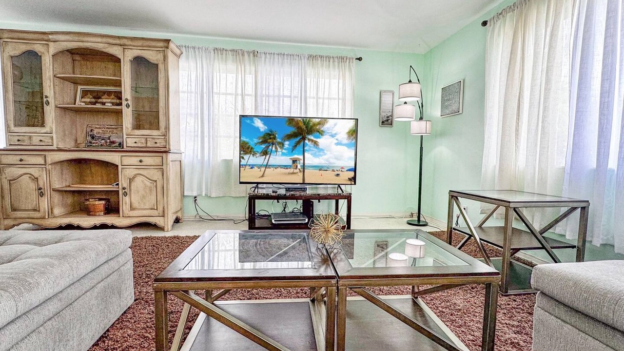 Photo of Livingroom in North Beach