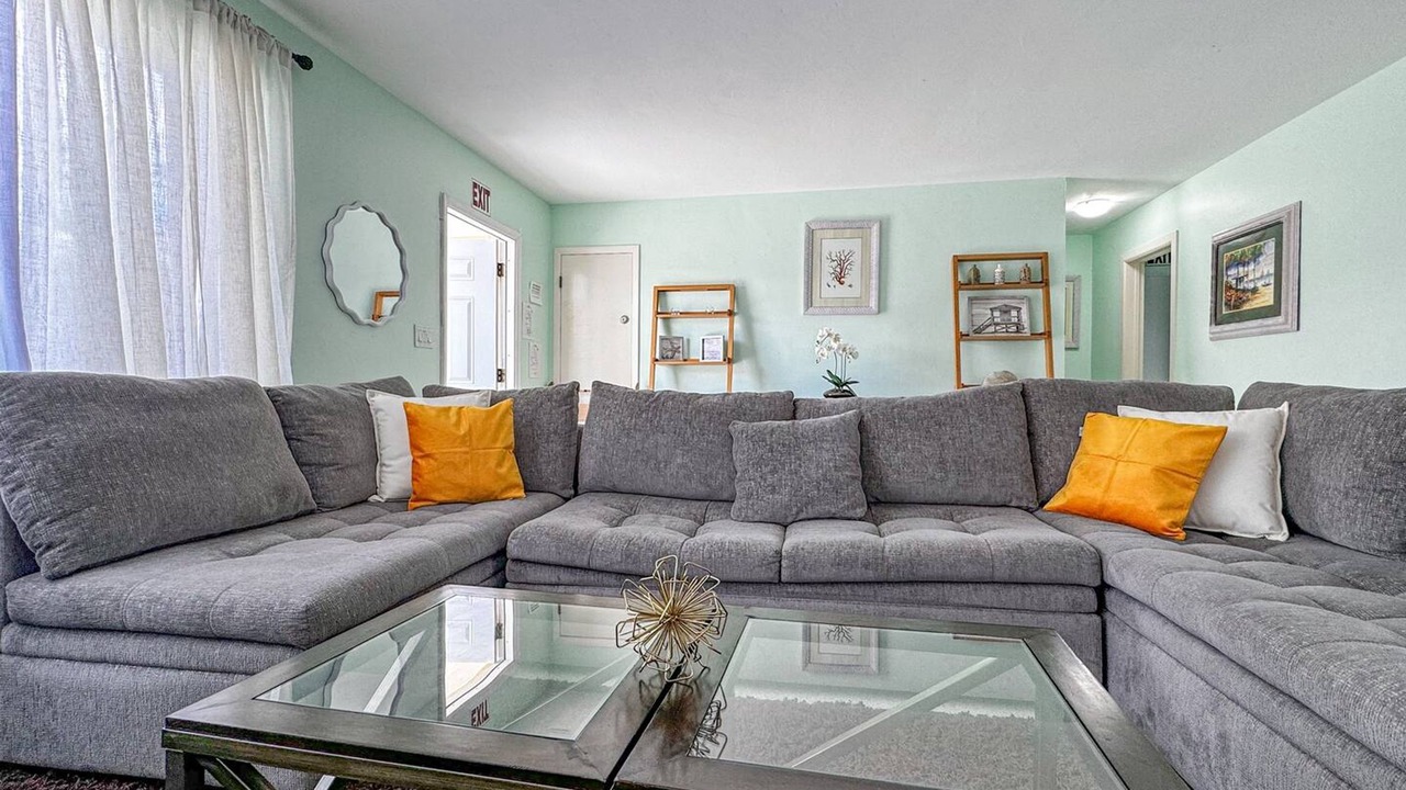 Photo of Livingroom in North Beach