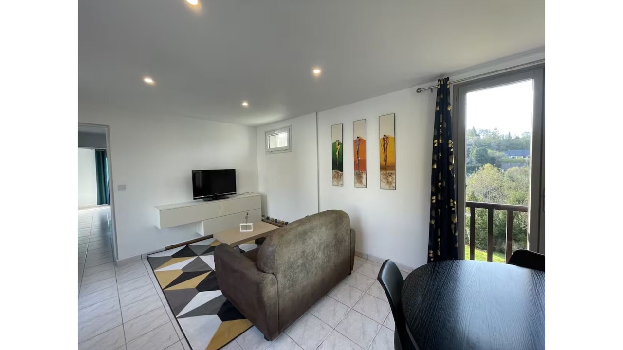 Photo of Livingroom in Fontaine-sous-Preaux