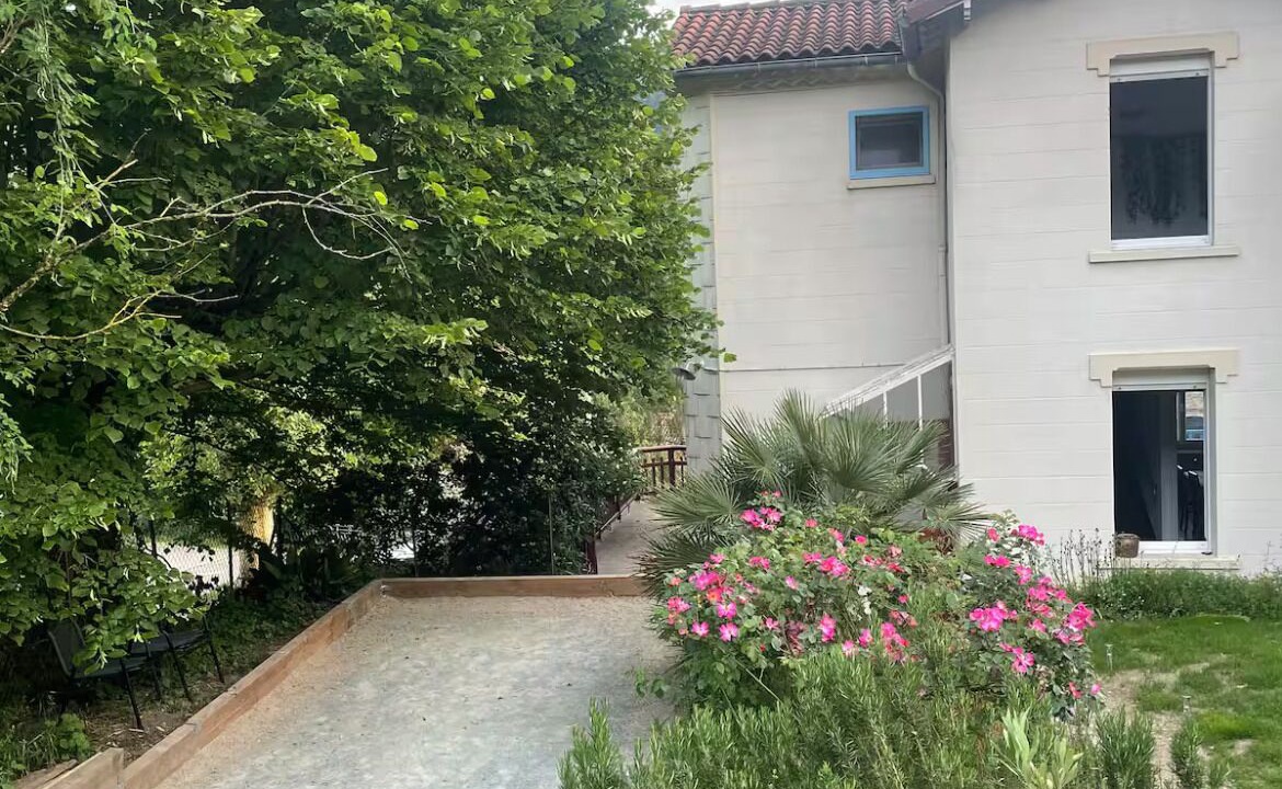 Photo of Outdoor in Courniou