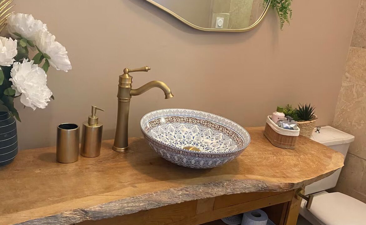 Photo of Bathroom in Courniou