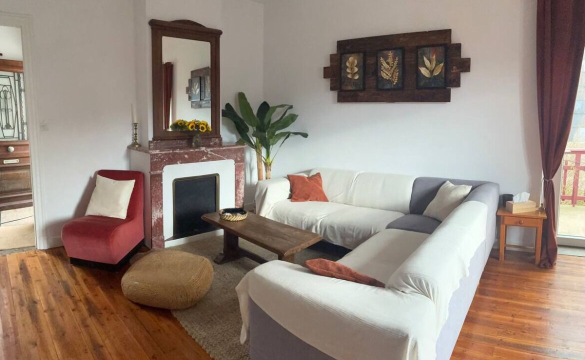 Photo of Livingroom in Courniou