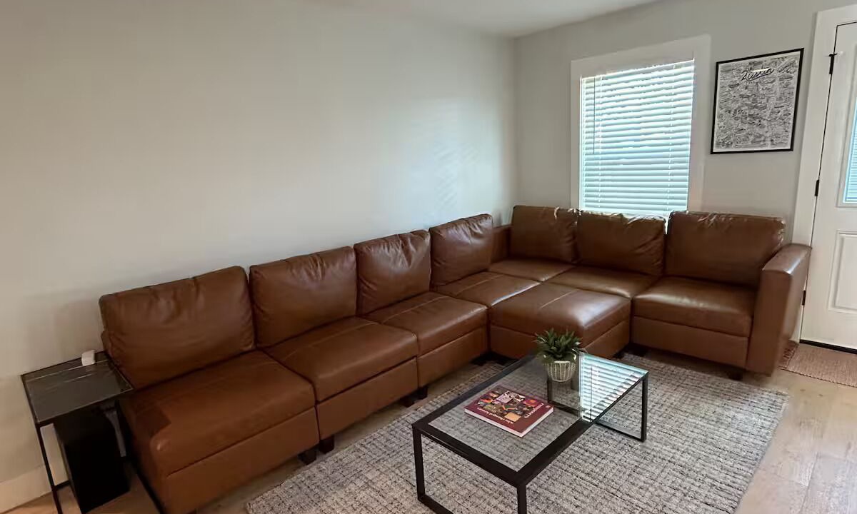 Photo of Livingroom in Sweetbriar