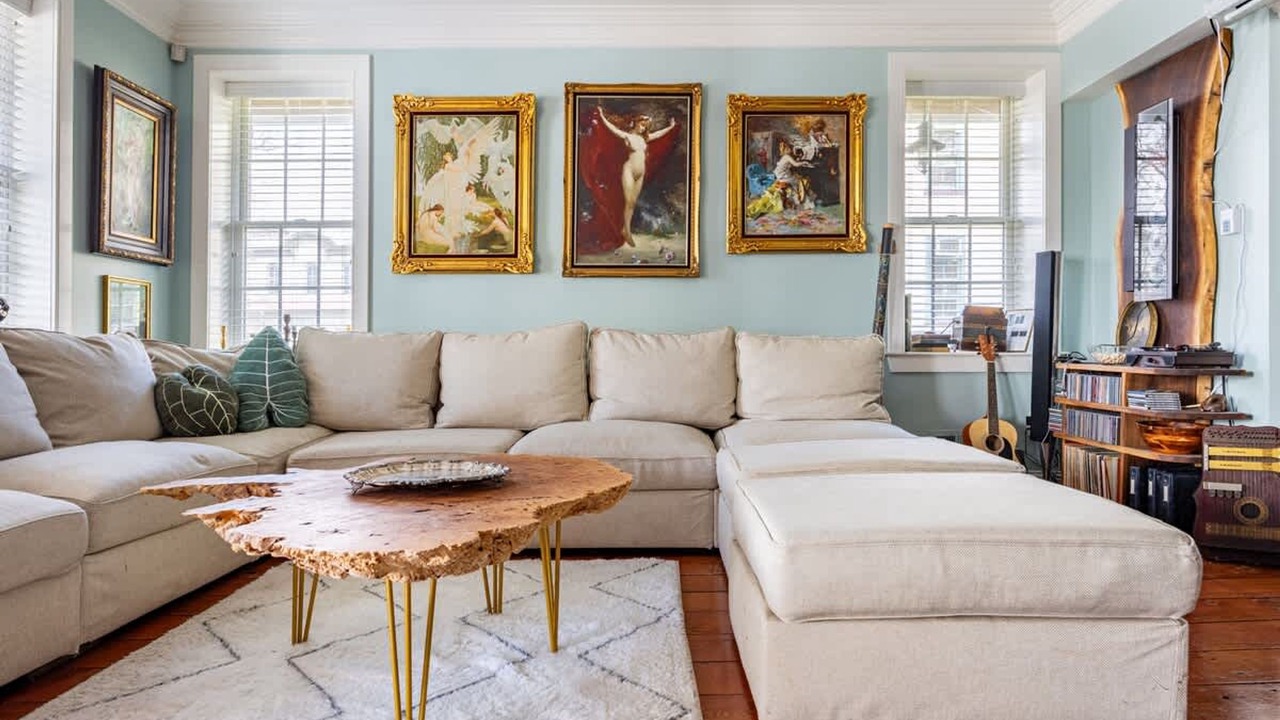 Photo of Livingroom in Lambertville