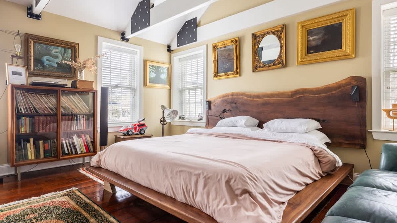 Photo of Bedroom in Lambertville