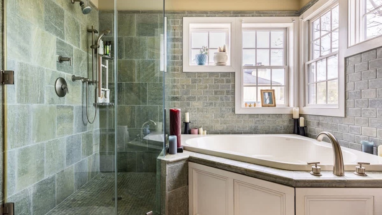 Photo of Bathroom in Lambertville